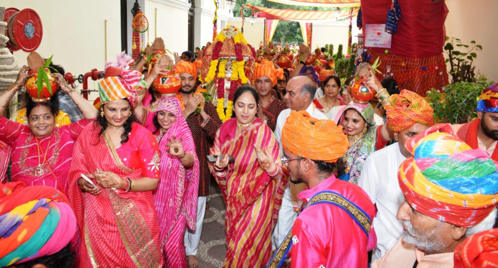 बीकानेर हाउस में आयोजित साप्ताहिक तीजोत्सव