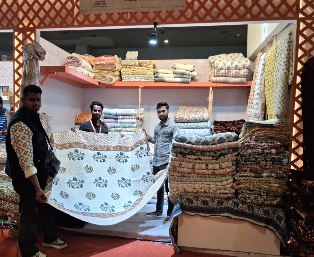 Trade fair : राजस्थान मंडप में जोधपुर की महिलाओं के स्वयं सहायता समूह के उत्पादों ने बनाई अपनी पहचान