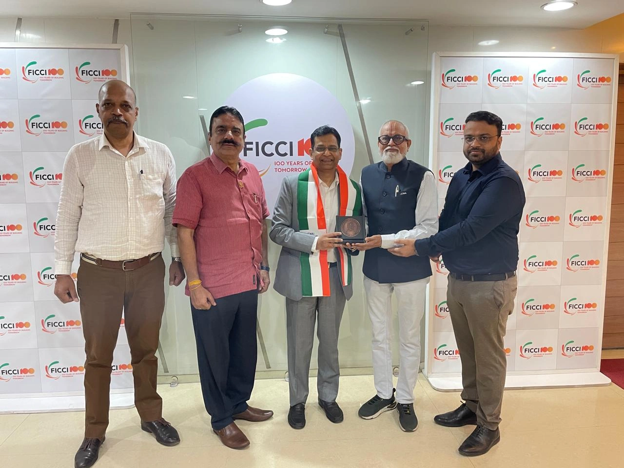 ICMAI के सीसीएम मनोज कुमार आनंद ने FICCI के महासचिव से की मुलाकात, उद्योग सहयोग को मजबूत करने पर जोर