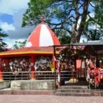 उत्तराखंड का अनोखा गोलू देवता मंदिर: जहाँ स्टाम्प पेपर पर लिखकर लगाई जाती है अर्जी