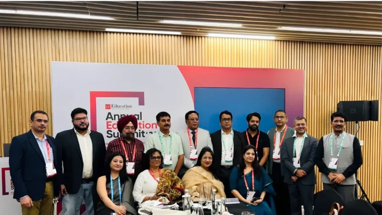 SRM ने AI आधारित रणनीति से उच्च शिक्षा के भविष्य की दिशा की स्पष्ट रूपरेखा दी